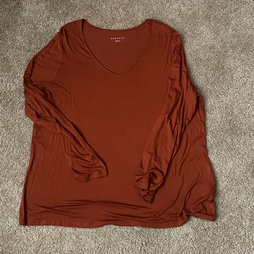 Long sleeve v-neck